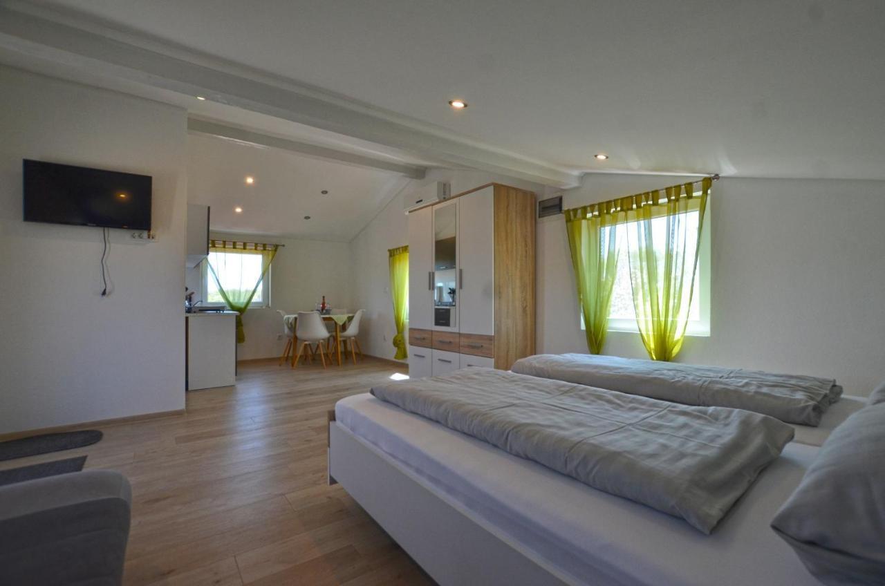 Bavica Apartments Rovinj Exteriör bild