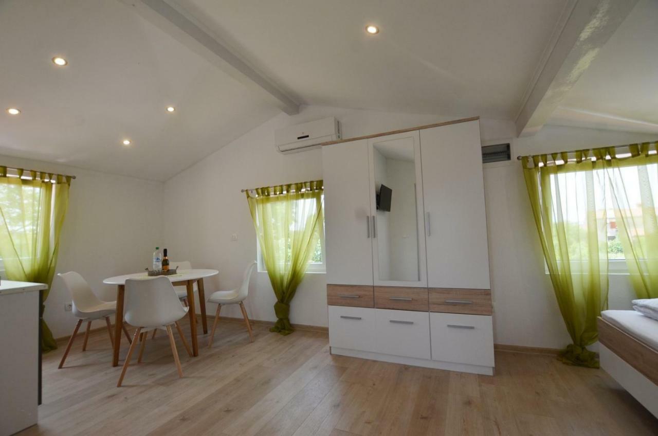 Bavica Apartments Rovinj Exteriör bild